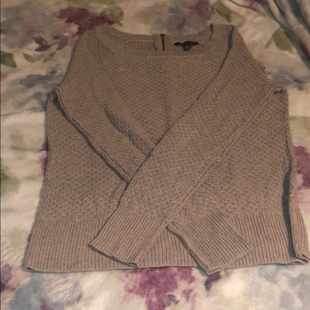 American Eagle Sweater